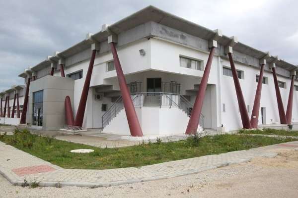 قاعة رفع الأثقال 