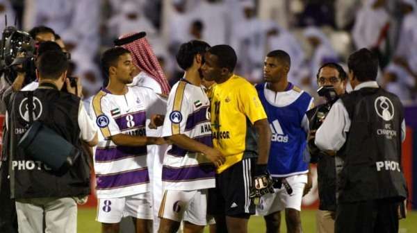 لاعبو العين