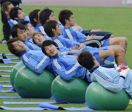 تدريبات المنتخب الياباني في الدوحة القطرية