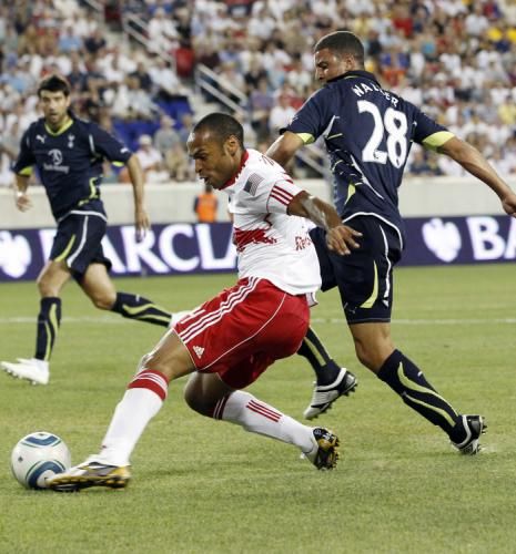 2010-07-23t020147z_01_hnj110_rtridsp_3_soccer_reuters