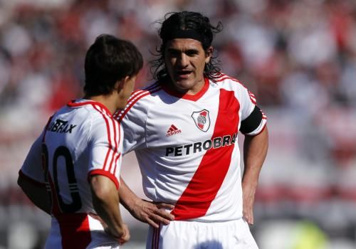 2010-08-08t201012z_01_bas110_rtridsp_3_soccer-latam_reuters