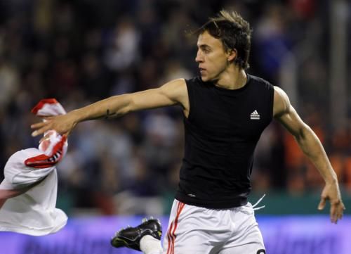 2010-09-06t003058z_01_bas125_rtridsp_3_soccer-latam_reuters