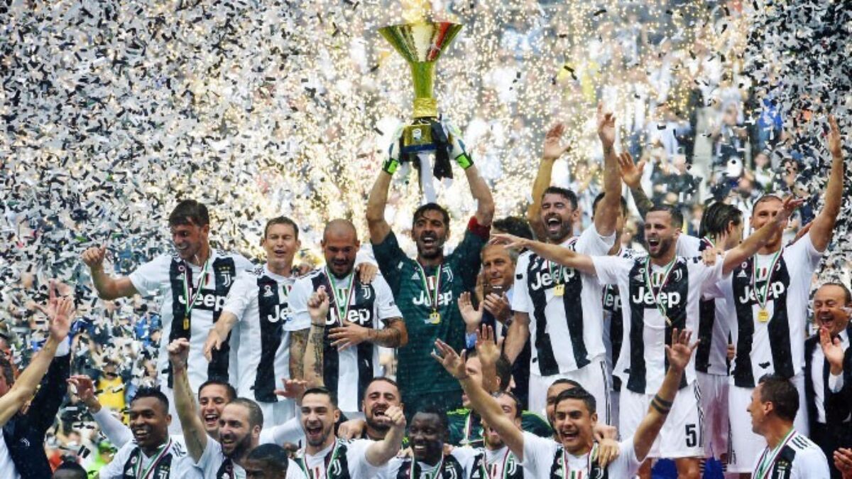 juventus-premiazione-scudetto-maggio-2018-1200x674
