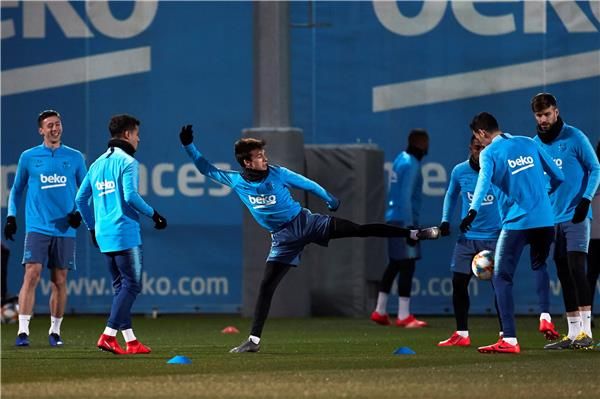 لاعبو برشلونة