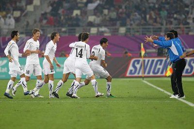 فرحة لاعبي أوزبكستان 