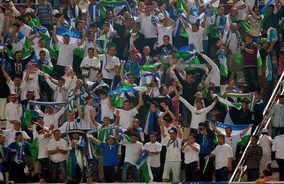 فرحة الجمهور الأوزبكي