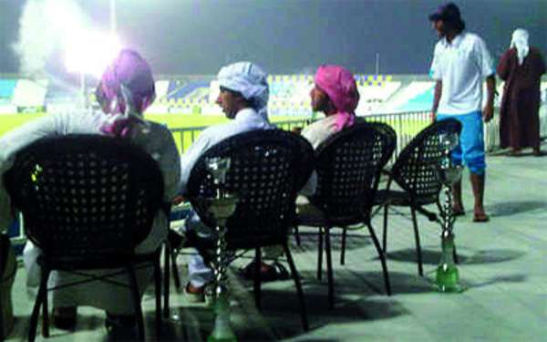 شيشة في مدرجات ستاد الشامخة