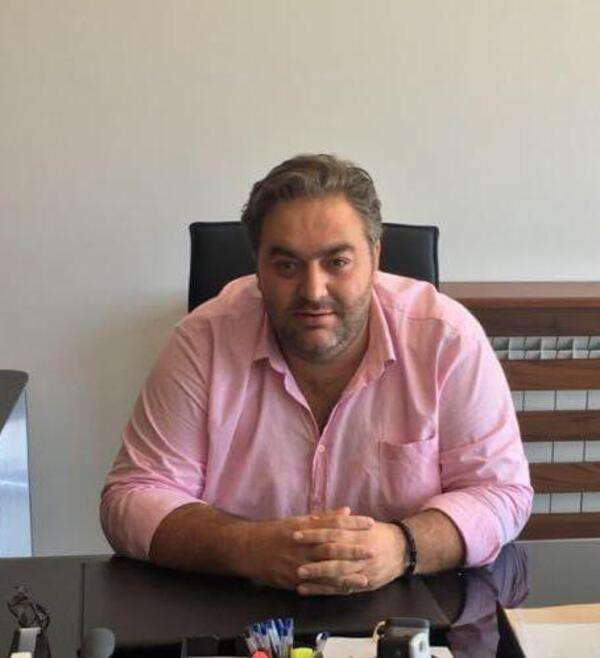 أحمد ناصر