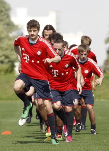 2011-01-042011-01-04t111615z_01_qat17_rtridsp_3_soccer-germany_reuters