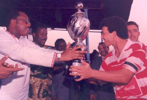 من تتويج الإفريقي في 1991 بدوري أبطال إفريقيا