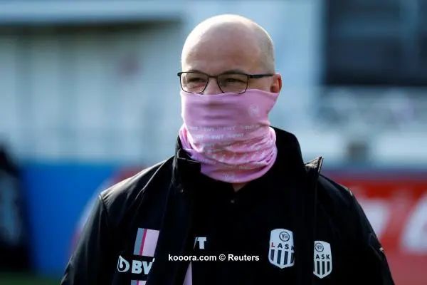 ?i=reuters%2f2020-04-20%2f2020-04-20t090536z_1370973147_rc298g9ba5tq_rtrmadp_3_health-coronavirus-austria-soccer_reuters