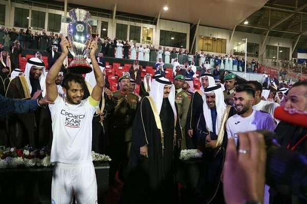 من تتويج سابق