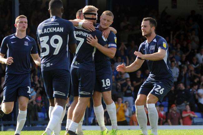 لاعبو ساوث إند يونايتد