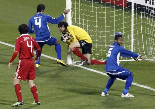 2011-01-082011-01-08t143114z_01_ac511_rtridsp_3_soccer-asian_reuters
