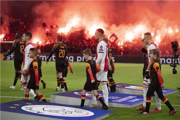 لاعبو أياكس - أرشيفية