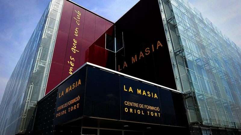  أكاديمية لاماسيا 