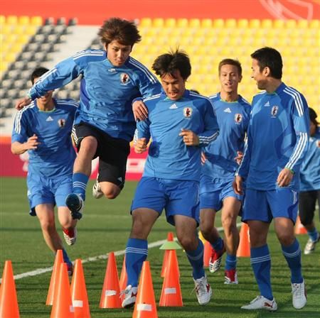 تدريبات منتخب اليابان في استاد نادي قطر