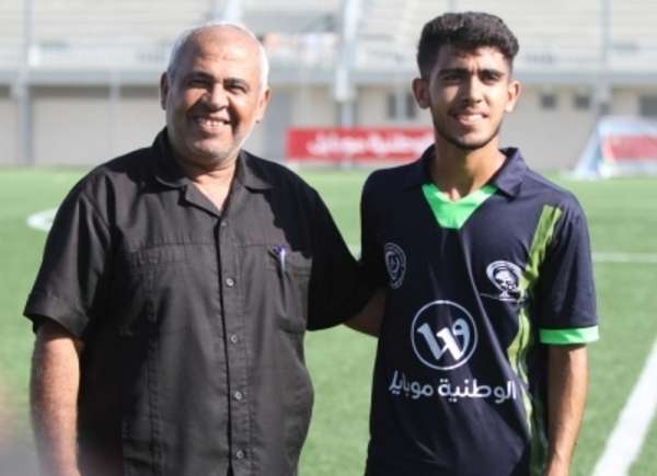 نعيم سلامة مع نجله وسام