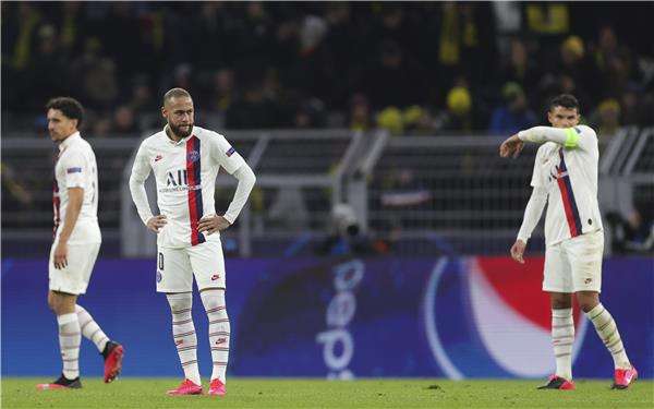 لاعبو باريس