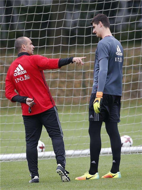 مارتينيز وكورتوا