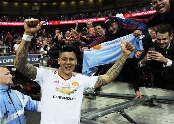 روخو بقميص اليونايتد - أرشيفية