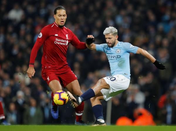 سيرجيو أجويرو وفيرجيل فان دايك