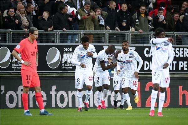 لاعبو أميان 