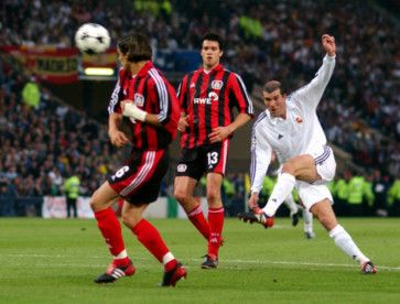 هدف زيدان في مرمى باير ليفركوزن