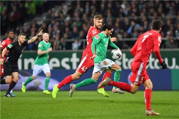 من الدوري الألماني