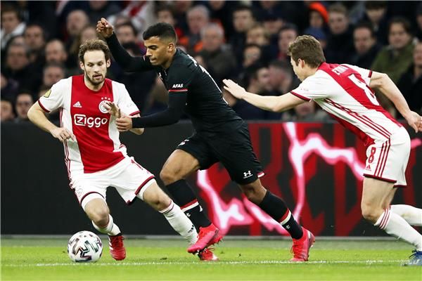 من الدوري الهولندي