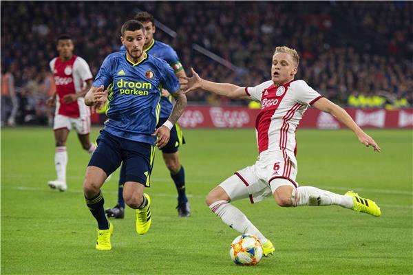 من الدوري الهولندي