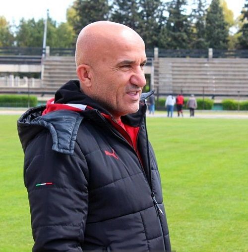 حاتم الغائب