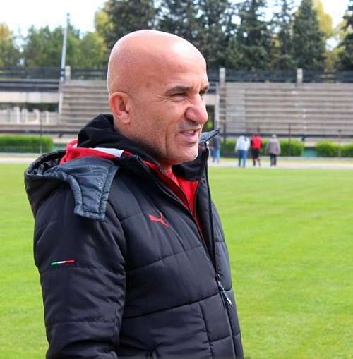 حاتم الغائب