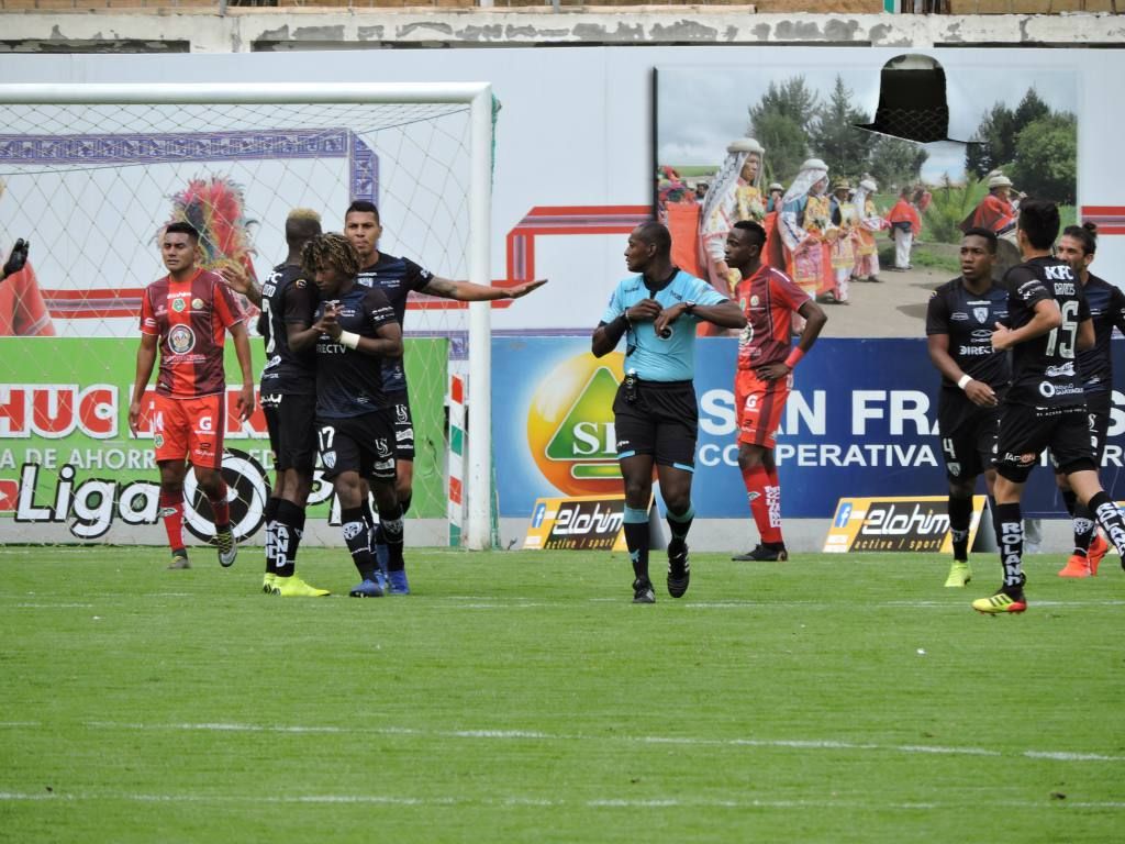 من الدوري الإكوادوري