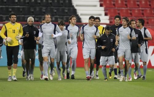 2011-01-102011-01-10t183333z_01_doh111_rtridsp_3_soccer-asian_reuters