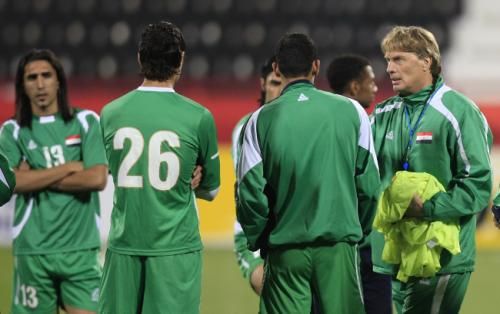 2011-01-102011-01-10t174619z_01_doh102_rtridsp_3_soccer-asian_reuters