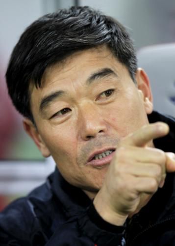 2010-12-31t182521z_01_qat14_rtridsp_3_soccer_reuters