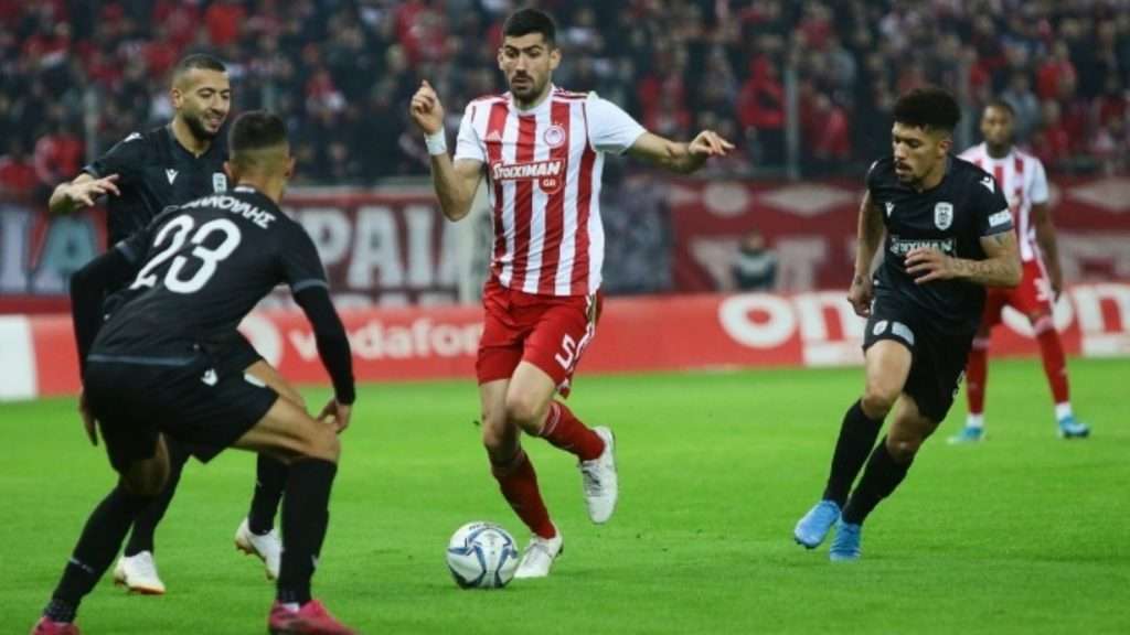 من الدوري اليوناني