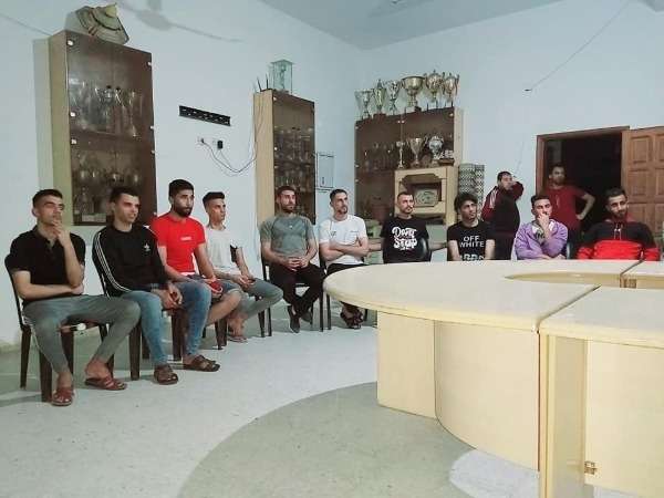 من الاجتماع