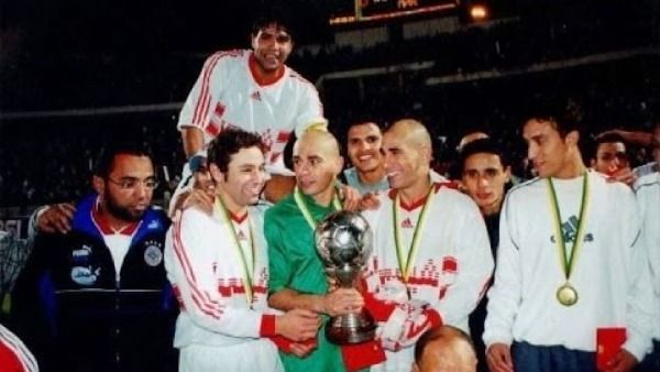 قصة لقب: الزمالك يغزو أفريقيا بالجيل الذهبي في 2002 | كووورة