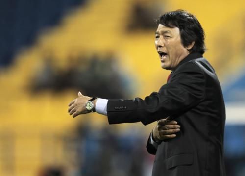 2011-01-102011-01-10t171620z_01_ac534_rtridsp_3_soccer-asian_reuters