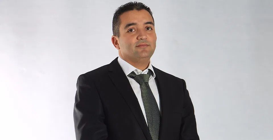 عبد اللطيف المقتريض 