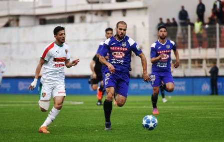 من الدوري الجزائري