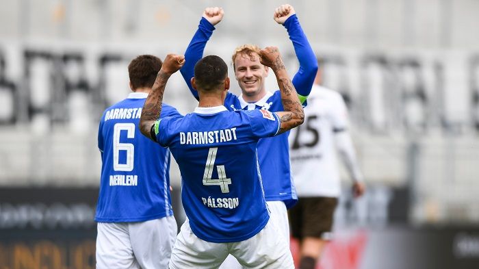 فرحة لاعبي دارمشتاد