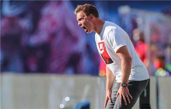 جوليان ناجلسمان