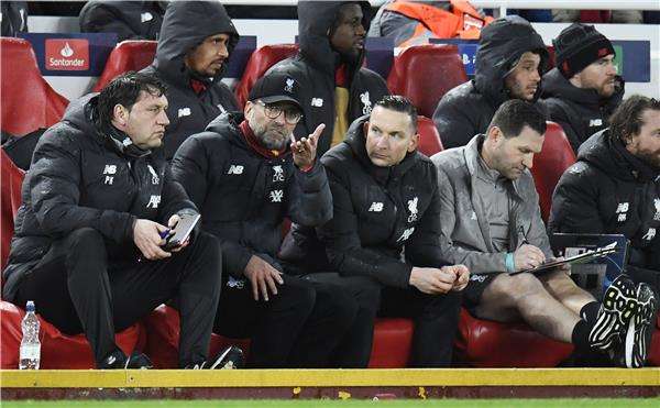 الجهاز الفني لليفربول