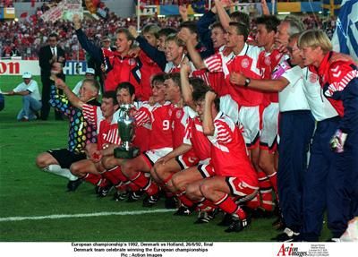 منتخب الدنمارك بطل يورو 1992