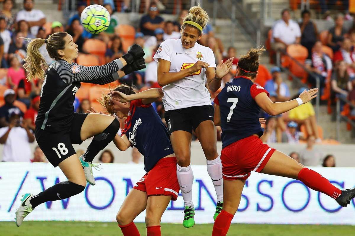 من الدوري الأمريكي للسيدات