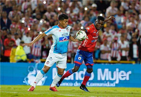 من الدوري الكولومبي