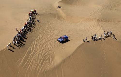 2011-01-112011-01-11t160428z_01_ega11_rtridsp_3_rally_reuters